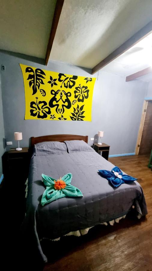 Hostal Henua Roa Hanga Roa Extérieur photo